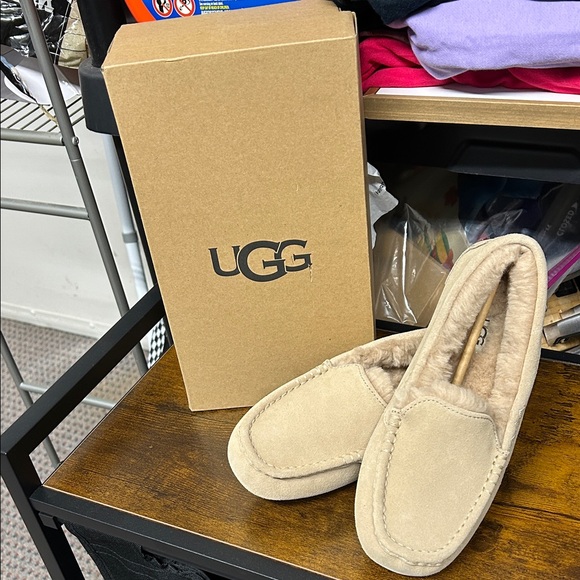 UGG Sand Suede Moccasins - Picture 5 of 5